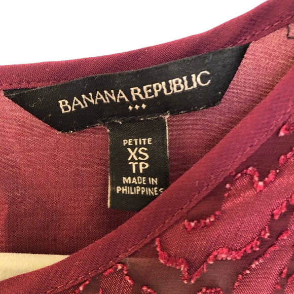 ❣️ 2 for $15 ❣️Banana Republic cropped short sleeve blouse, dark red, xs - Picture 3 of 5